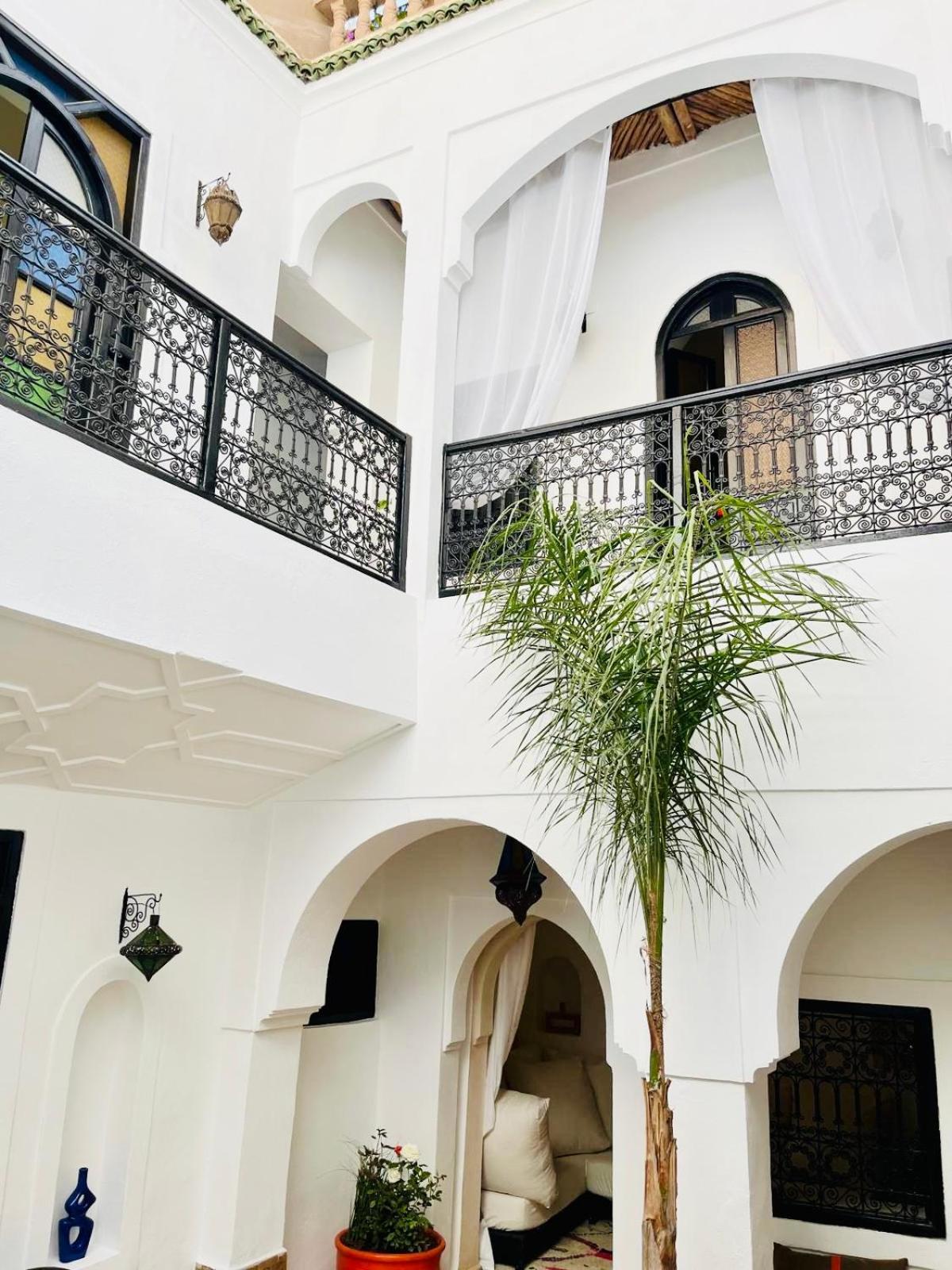 Riad Darna 4 Chambres Avec Piscine Et Petit Dejeuner Marrakesh Exterior photo