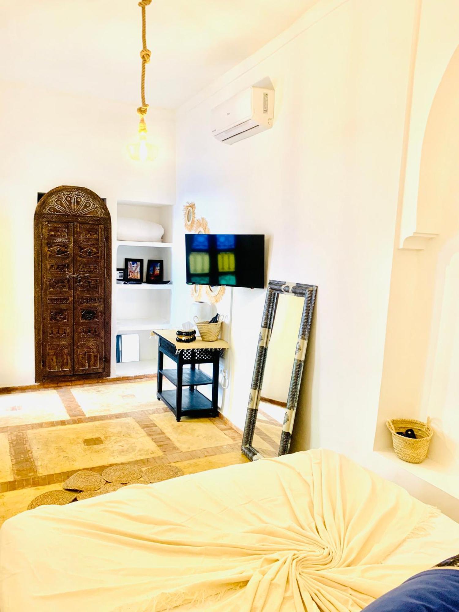 Riad Darna 4 Chambres Avec Piscine Et Petit Dejeuner Marrakesh Exterior photo