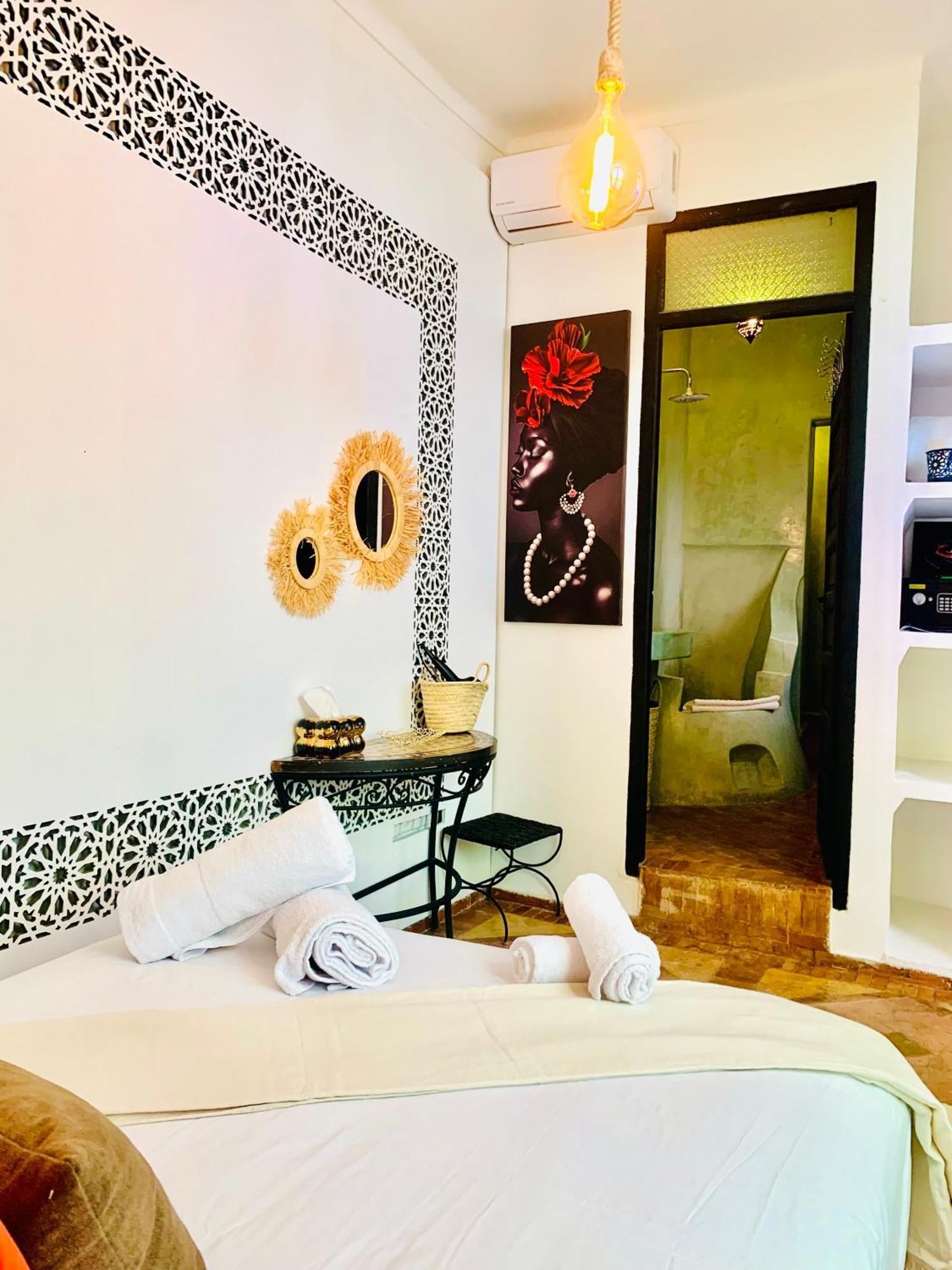 Riad Darna 4 Chambres Avec Piscine Et Petit Dejeuner Marrakesh Exterior photo